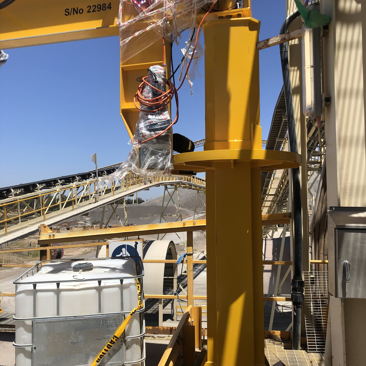 Installation of a Mill Deck Slew Crane